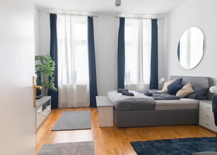 Long Term I 2 Min To U1 Columbusplatz I High Speed Wifi Apartment Vienna