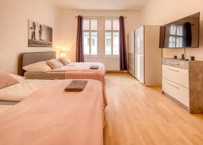 Apartment Long Term I 2 Min To U1 Columbusplatz I High Speed Wifi