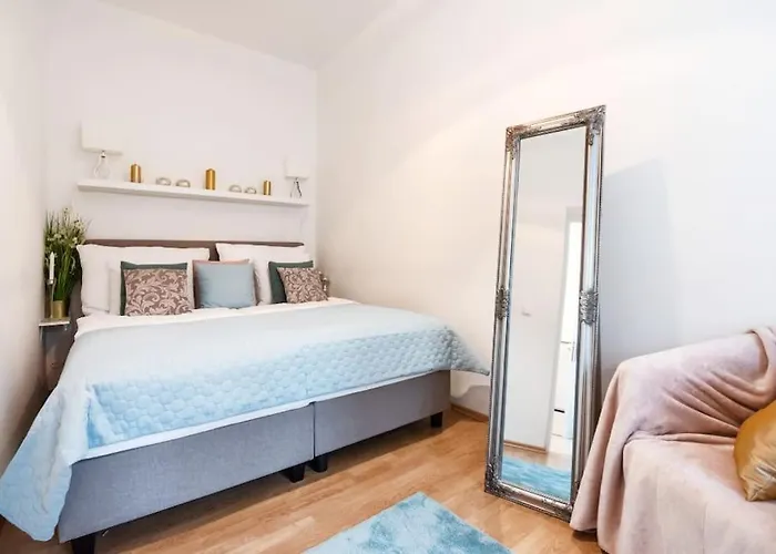 Apartment Long Term I 2 Min To U1 Columbusplatz I High Speed Wifi *